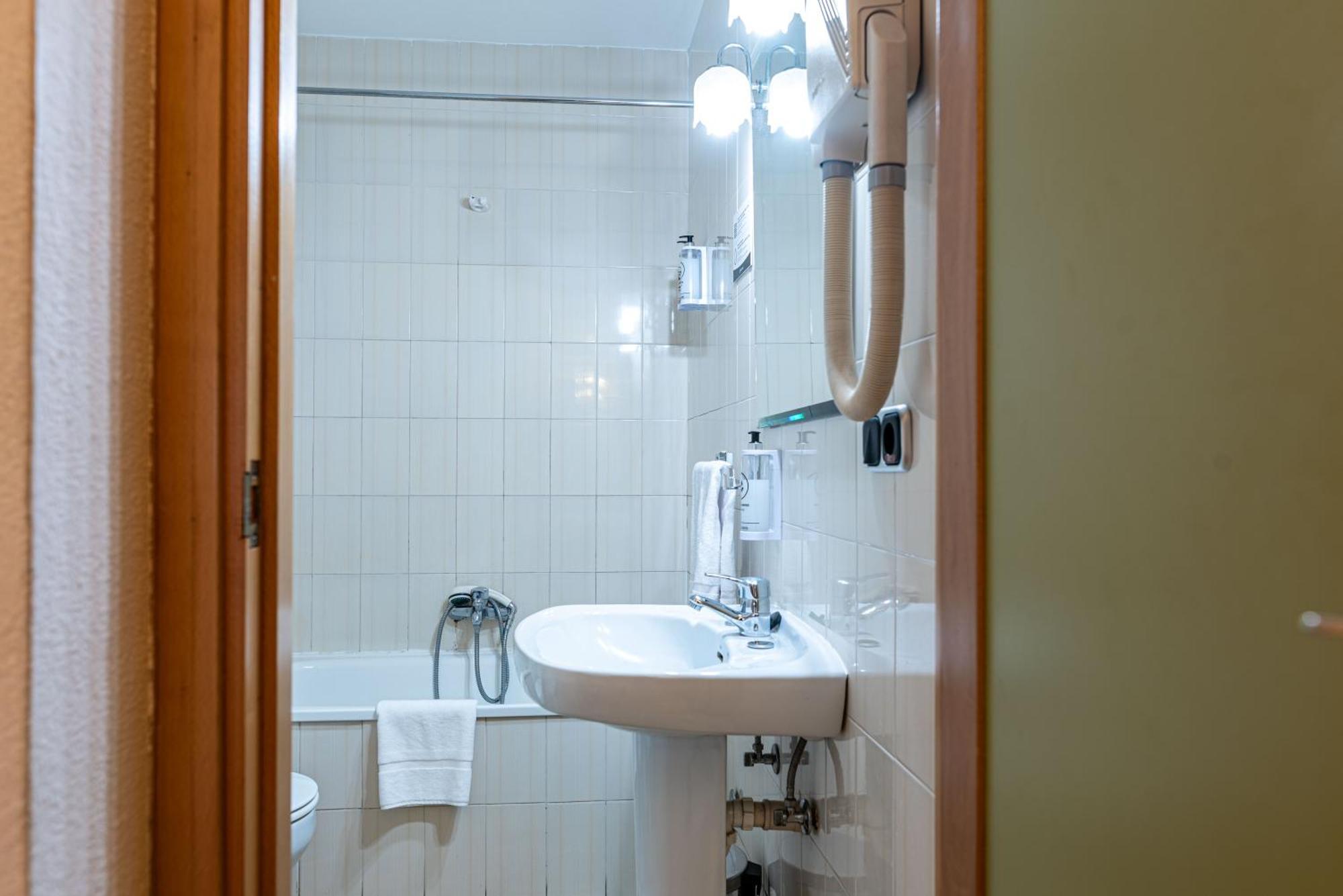 Hotel Alda Guijuelo Dış mekan fotoğraf
